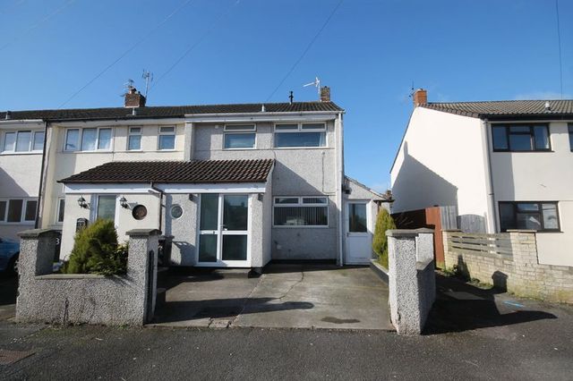  Image of 3 bedroom Detached house for sale in Madison Close Yate Bristol BS37 at Madison Close Yate Bristol, BS37 5EZ