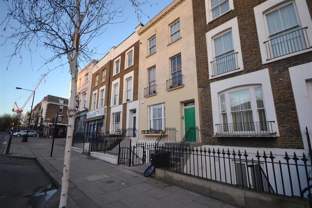  Image of 1 bedroom Property to rent in Malden Road London NW5 at First floor  Kentish Town, NW5 4DA