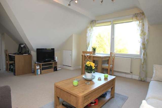  Image of 1 bedroom Flat for sale in Manor Drive Berrylands Surbiton KT5 at Surbiton Surrey, KT5 8NE