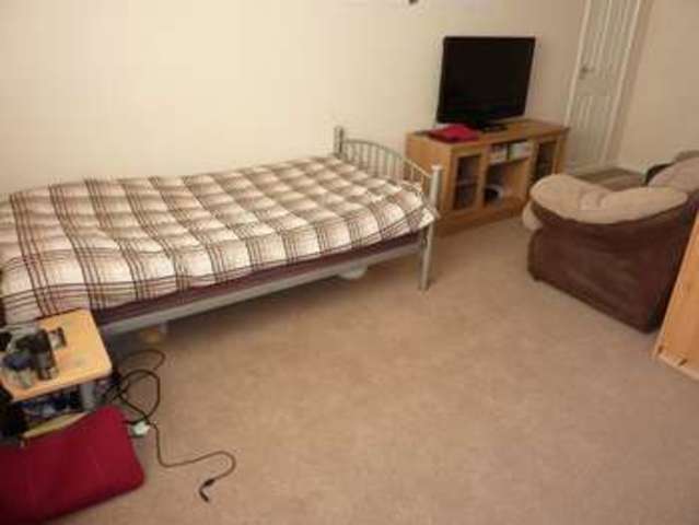  Image of 3 bedroom Detached house to rent in Merlin Crescent Pen-Y-Fai Bridgend CF31 at Merlin Crescent  Bridgend, CF31 4QJ