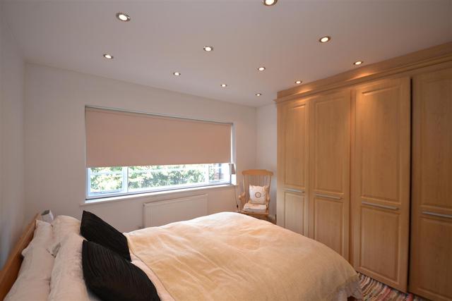  Image of 3 bedroom Property to rent in Lyttelton Road London N2 at Lyttelton Road  East Finchley, N2 0RA