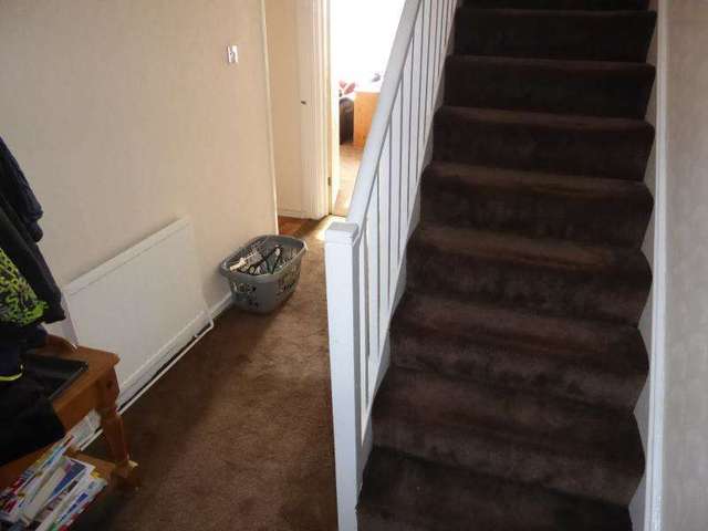  Image of 3 bedroom Flat for sale in Monkswood Green Seacroft Leeds LS14 at Leeds, LS14 1DN