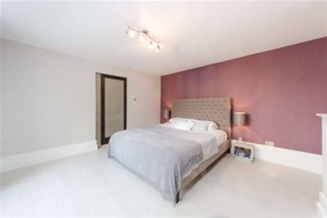  Image of 1 bedroom Flat to rent in Monmouth Road London W2 at London, W2 4UT