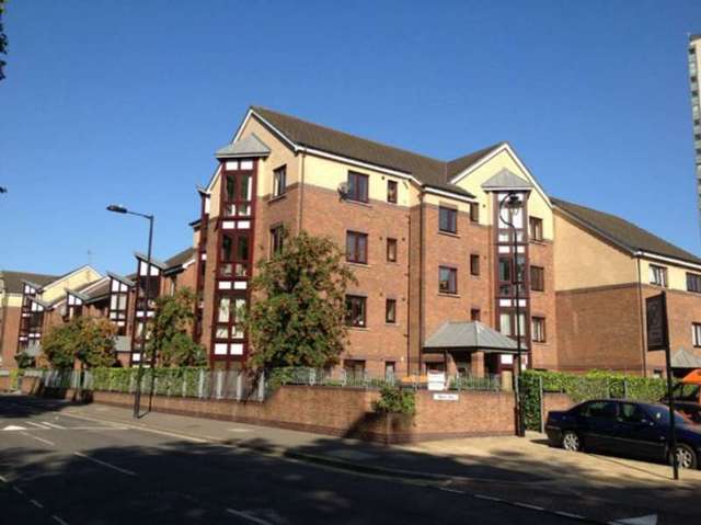  Image of 1 bedroom Flat to rent in Monro Way London E5 at Monro Way  Hackney, E5 8NY