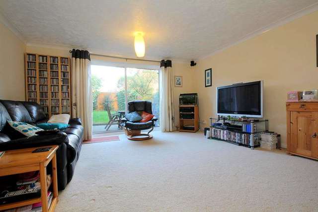  Image of 4 bedroom Detached house to rent in Morpeth Close Hemel Hempstead HP2 at Morpeth Close  Hemel Hempstead, HP2 4JD