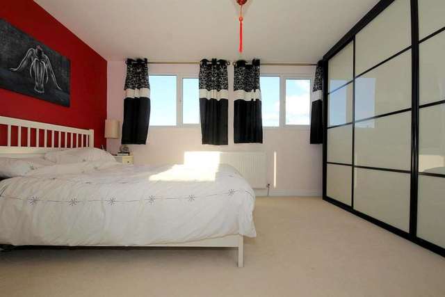  Image of 4 bedroom Detached house to rent in Morpeth Close Hemel Hempstead HP2 at Morpeth Close  Hemel Hempstead, HP2 4JD