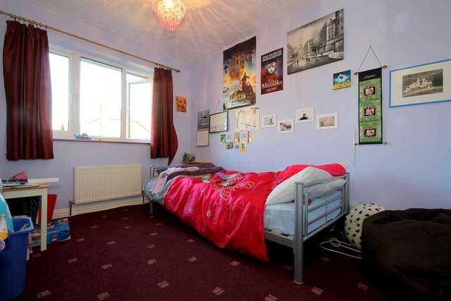  Image of 4 bedroom Detached house to rent in Morpeth Close Hemel Hempstead HP2 at Morpeth Close  Hemel Hempstead, HP2 4JD