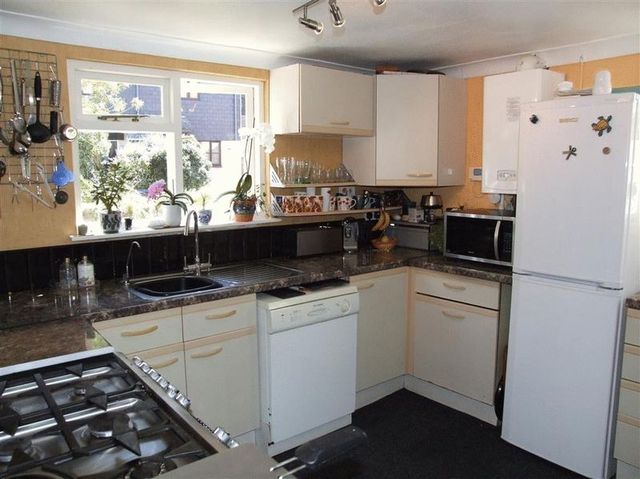  Image of 3 bedroom Terraced house for sale in Mount Pleasant Road Brixham TQ5 at Mount Pleasant Road  Brixham, TQ5 9RP