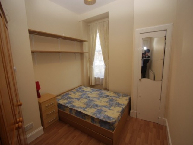  Image of 1 bedroom Flat to rent in Murieston Road Edinburgh EH11 at Dalry Edinburgh Morningside, EH11 2JH