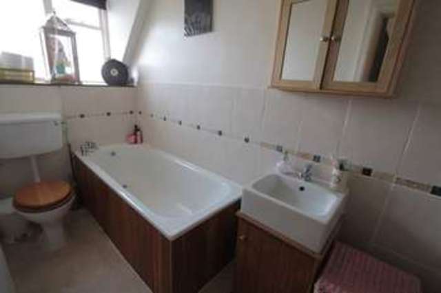 Image of 3 bedroom Terraced house to rent in Mwrog Street Ruthin LL15 at Mwrog Street  Ruthin, LL15 1LG