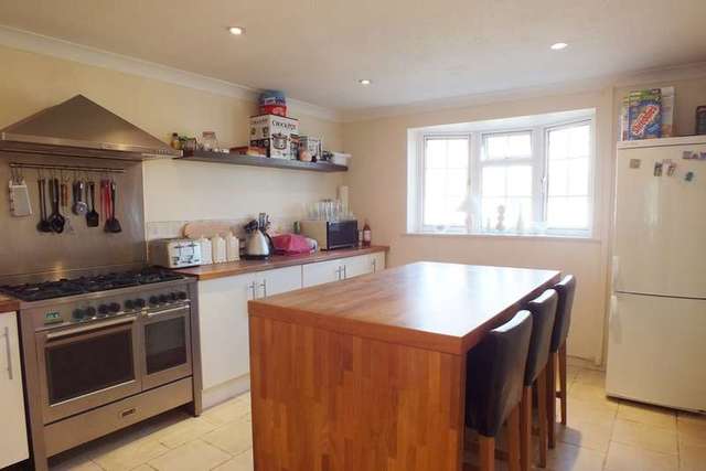  Image of 4 bedroom Detached house for sale in Cherry Tree Close Nailsworth Stroud GL6 at Nailsworth Nailsworth, GL6 0DX
