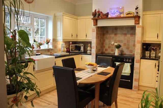  Image of 3 bedroom Semi-Detached house for sale in New Road London SE2 at Abbey Wood London Lesnes Abbey, SE2 0QG