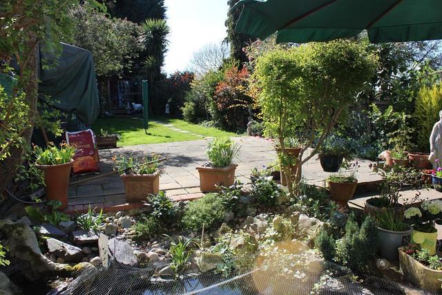  Image of 3 bedroom Semi-Detached house for sale in New Road London SE2 at Abbey Wood London Lesnes Abbey, SE2 0QG