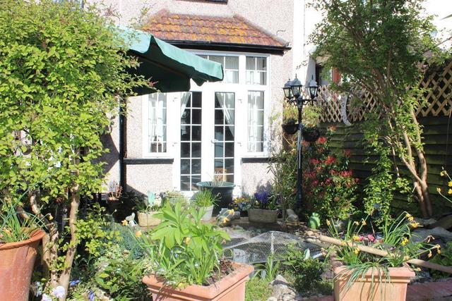  Image of 3 bedroom Semi-Detached house for sale in New Road London SE2 at Abbey Wood London Lesnes Abbey, SE2 0QG