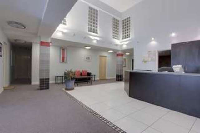  Image of 2 bedroom Flat to rent in Tottenham Lane London N8 at Tottenham Lane  Crouch End, N8 7HF