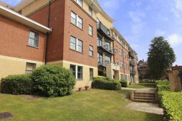  Image of 2 bedroom Flat to rent in Tottenham Lane London N8 at Tottenham Lane  Crouch End, N8 7HF