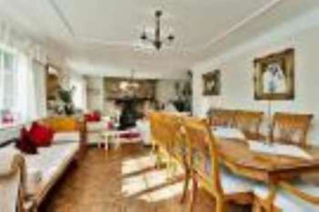  Image of 4 bedroom Bungalow to rent in Old Lane Heswall Wirral CH60 at Old Lane  Heswall, CH60 1XX