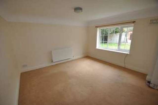  Image of 4 bedroom Bungalow to rent in Old Lane Heswall Wirral CH60 at Old Lane  Heswall, CH60 1XX