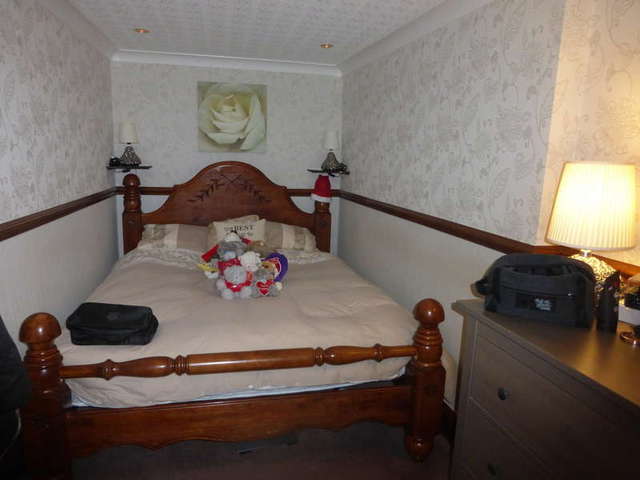 Image of 4 bedroom Semi-Detached house for sale in Overbury Crescent New Addington Croydon CR0 at New Addington Croydon New Addington, CR0 0LS
