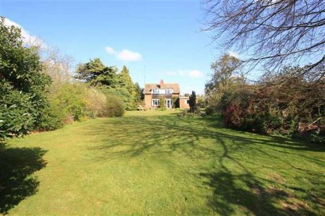  Image of 3 bedroom Detached house for sale in Finneys Drift Nacton Ipswich IP10 at Nacton, IP10 0HF