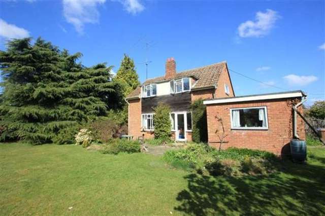  Image of 3 bedroom Detached house for sale in Finneys Drift Nacton Ipswich IP10 at Nacton, IP10 0HF