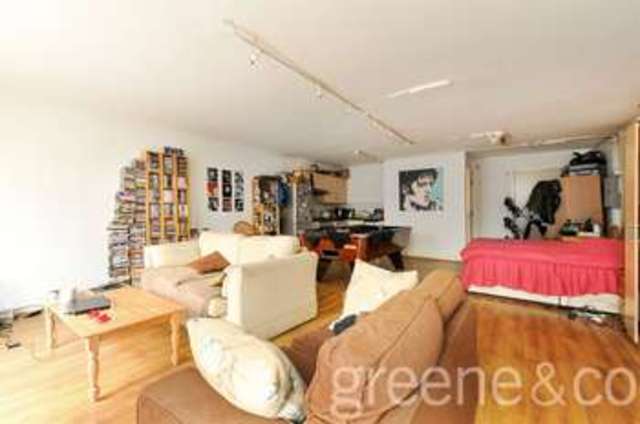 Image of Detached house to rent in Palmers Road London E2 at Bethnal Green London Bethnal Green, E2 0SZ