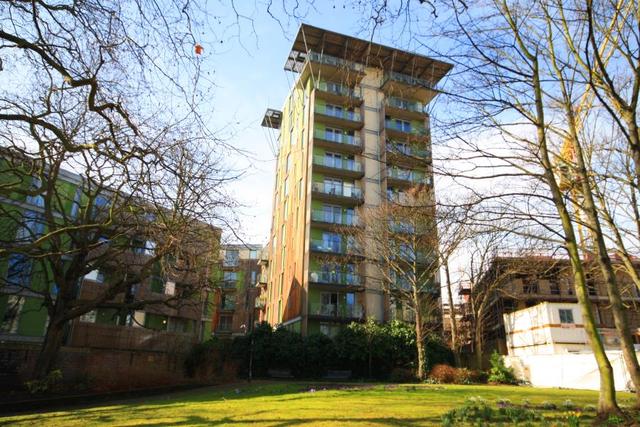  Image of 2 bedroom Apartment for sale in Wharf Lane London E14 at London, E14 7HW