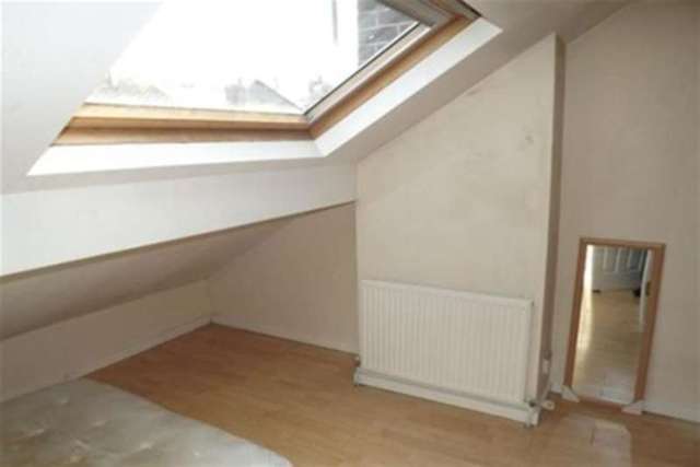  Image of 4 bedroom Detached house to rent in Penrhyn Road Sheffield S11 at Sheffield, S11 8UN