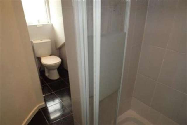  Image of 4 bedroom Detached house to rent in Penrhyn Road Sheffield S11 at Sheffield, S11 8UN