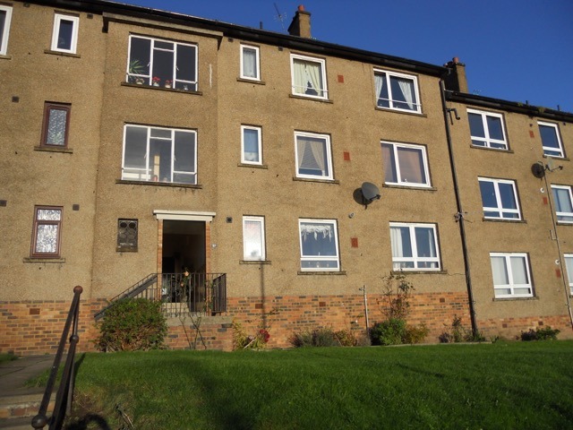  Image of 2 bedroom Flat to rent in Pentland Crescent Dundee DD2 at Dundee  Dundee, DD2 2BU