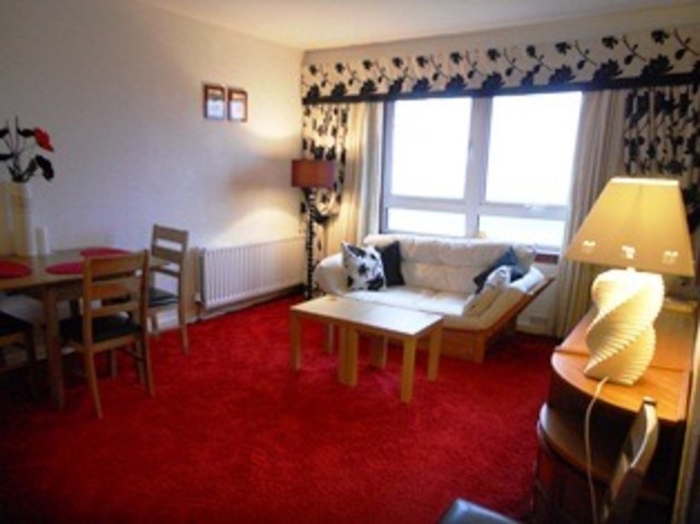  Image of 2 bedroom Flat to rent in Pentland Crescent Dundee DD2 at Dundee  Dundee, DD2 2BU