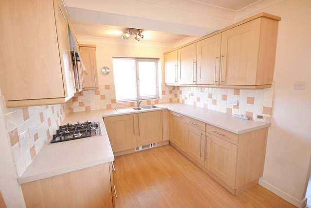  Image of 3 bedroom Detached house to rent in Percival Road Eastbourne BN22 at Eastbourne, BN22 9JU