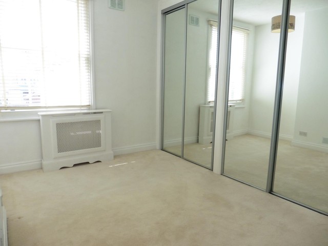  Image of 1 bedroom Flat to rent in Portland Villas Hove BN3 at Hove, BN3 5SB