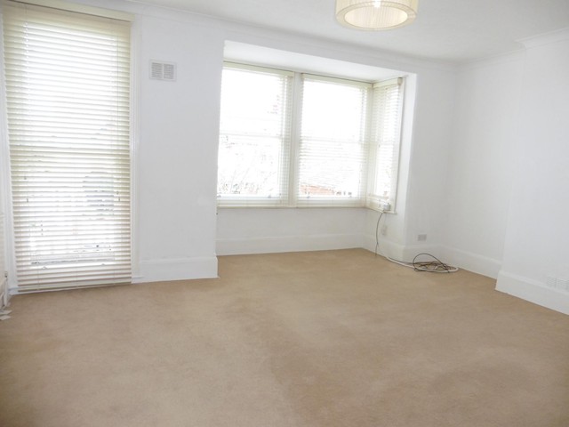  Image of 1 bedroom Flat to rent in Portland Villas Hove BN3 at Hove, BN3 5SB