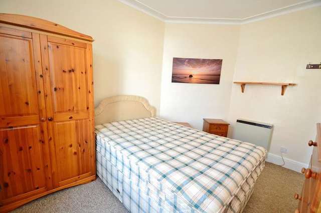  Image of 3 bedroom Flat for sale in Portswood Road Southampton SO17 at Southampton, SO17 2TH