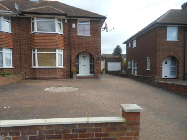  Image of 3 bedroom Semi-Detached house to rent in Putnoe Street Bedford MK41 at Putnoe Bedford Bedford, MK41 8JB
