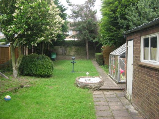  Image of 3 bedroom Semi-Detached house to rent in Putnoe Street Bedford MK41 at Putnoe Bedford Bedford, MK41 8JB