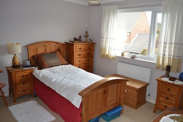  Image of 3 bedroom Detached house for sale in Queen Elizabeth Way Barton-upon-Humber DN18 at Queen Elizabeth Way  Barton-Upon-Humber, DN18 6AJ