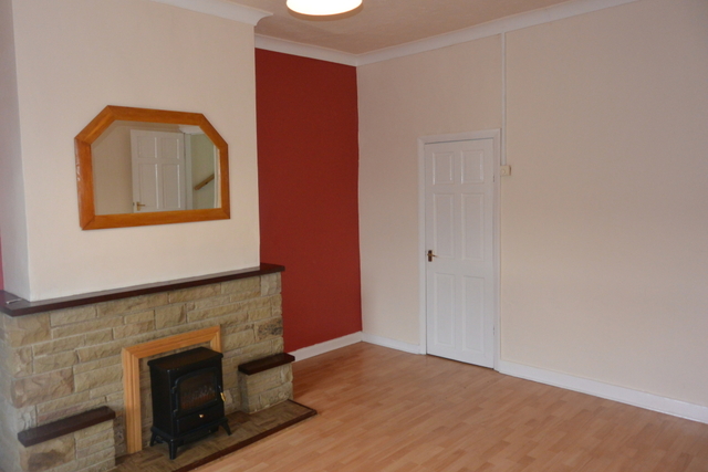  Image of 3 bedroom End of Terrace to rent in Queen Street Buttershaw Bradford BD6 at Queens Street  Bradford, BD6 2HB