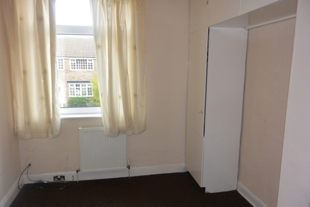 Image of 3 bedroom End of Terrace to rent in Queen Street Buttershaw Bradford BD6 at Queens Street  Bradford, BD6 2HB