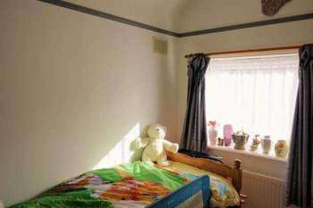  Image of 3 bedroom Semi-Detached house for sale in Redlands Lane Fareham PO16 at Redlands Lane  Fareham, PO16 0UD