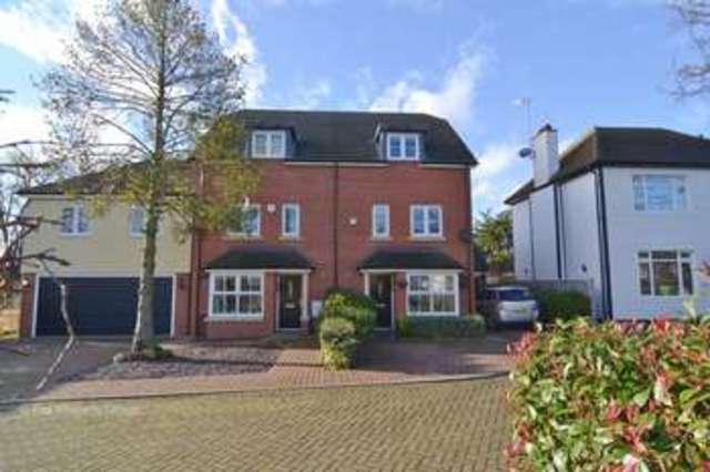  Image of 4 bedroom Semi-Detached house to rent in Ashingdon Road Rochford SS4 at Ashingdon Road  Rochford, SS4 1NH