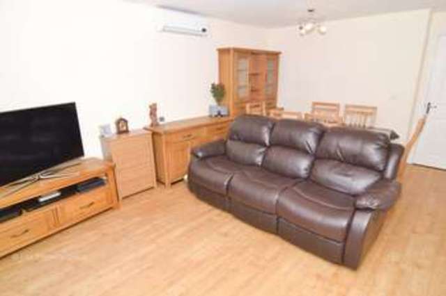  Image of 4 bedroom Semi-Detached house to rent in Ashingdon Road Rochford SS4 at Ashingdon Road  Rochford, SS4 1NH