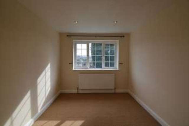  Image of 2 bedroom Semi-Detached house to rent in Rounds Hill Road Bilston WV14 at Rounds Hill Road  Bilston, WV14 8JP
