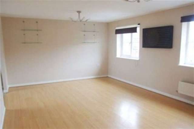 Image of 2 bedroom Flat to rent in Heron Croft Soham Ely CB7 at Ely, CB7 5WA