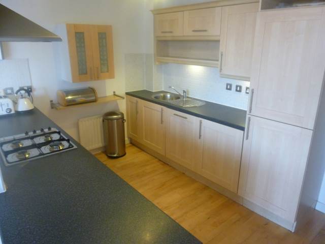  Image of 4 bedroom Flat to rent in Sandport Way Edinburgh EH6 at Leith Edinburgh Edinburgh, EH6 6EA