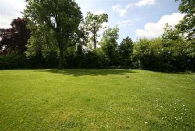 Image of 2 bedroom Flat for sale in Shoot Up Hill London NW2 at Kilburn London Fortune Green, NW2 3PX