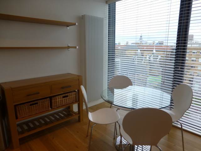  Image of 1 bedroom Flat to rent in Simpson Loan Edinburgh EH3 at Meadows Edinburgh Edinburgh, EH3 9GF