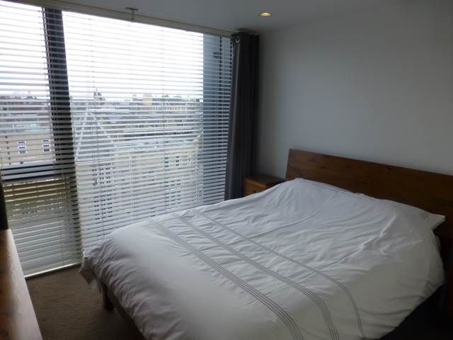  Image of 1 bedroom Flat to rent in Simpson Loan Edinburgh EH3 at Meadows Edinburgh Edinburgh, EH3 9GF