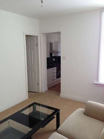  Image of 1 bedroom House Share to rent in Graham Road Salford M6 at Graham Road  Salford, M6 8PS